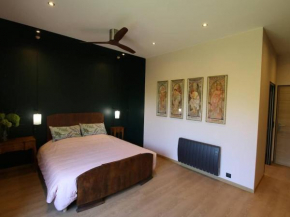 Chambre d'hôtes style 30s avec petit déj inclus, lit 180 cm, Wifi - FR-1-590-520